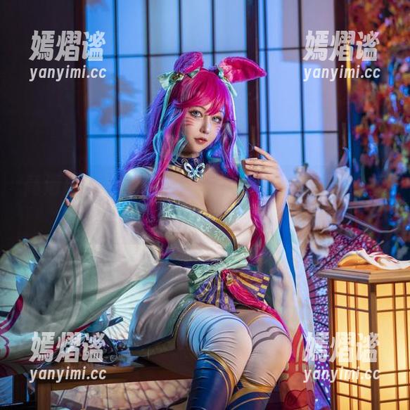 高清展现KANEKO_咔喵的办公室，大家快给我点赞来求婚！