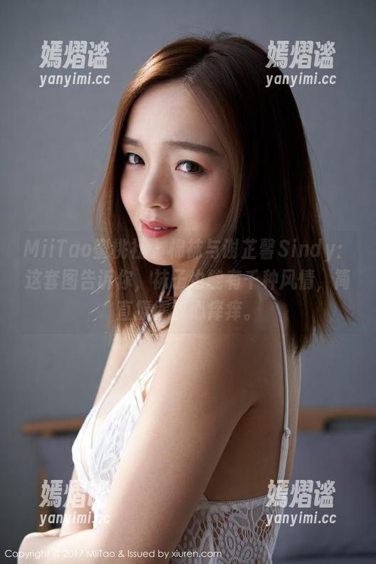 MiiTao蜜桃社 - 棉袜与谢芷馨Sindy：这套图告诉你，袜子也能有千种风情，简直撩得我心痒痒。