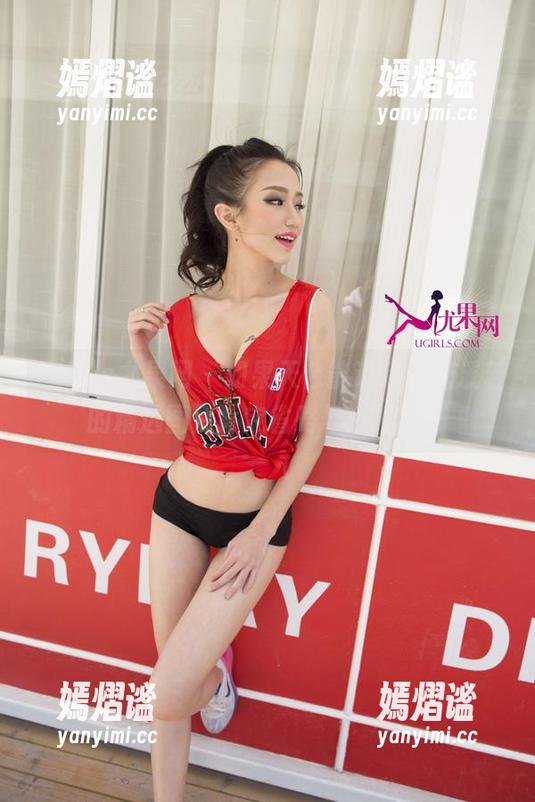 UGirls尤果网 - 如果天台能说话，唐溪若的精选图片肯定省略号一打再打