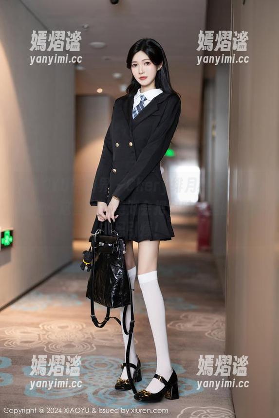 XIAOYU语画界 - Chery绯月樱天台写真更新：这些图片绝对会把你脑袋里的小心思引爆！