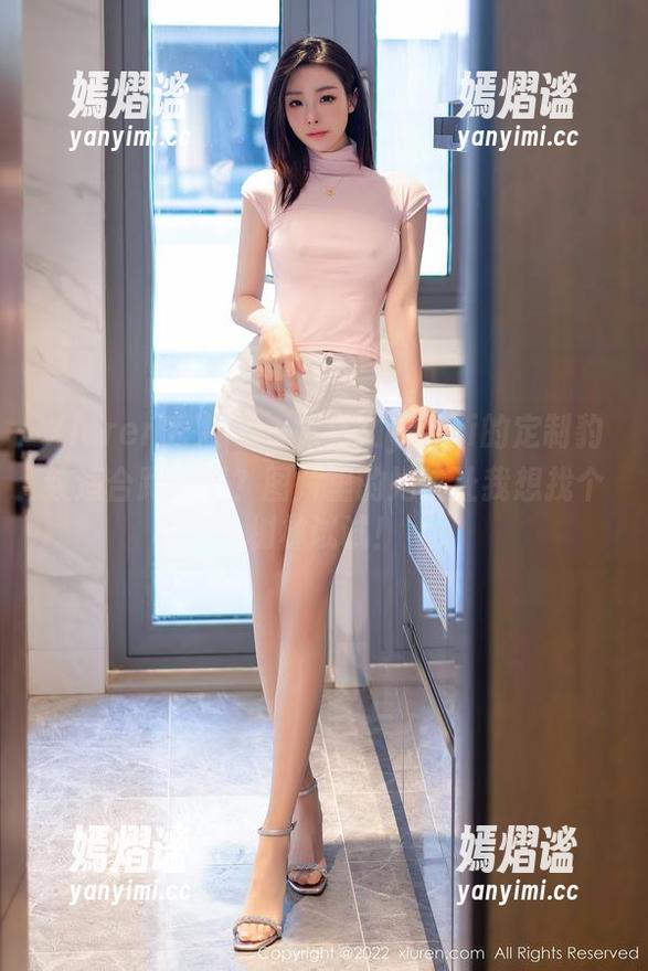 Xiuren秀人网 - 林文文yooki的定制豹纹适合跑山吗？图片里的她快让我想找个树林试试！