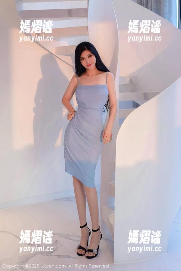 Xiuren秀人网 - 吊带风情：油田溪溪的写真作品蕴藏的甜蜜幻想