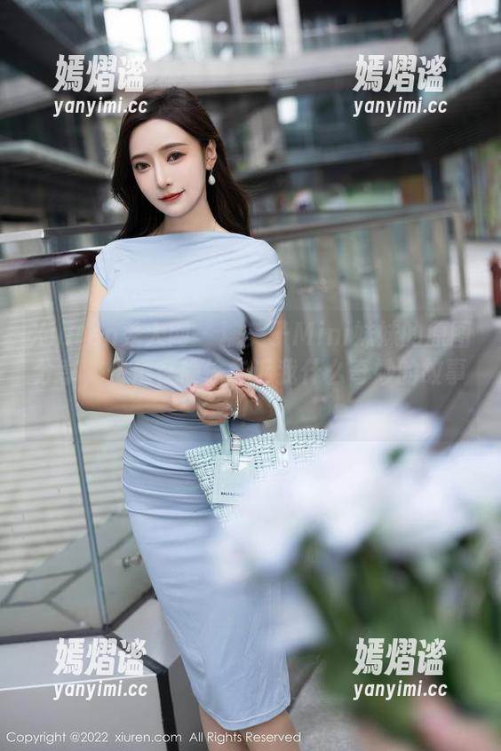 Xiuren秀人网 - 糯美子Mini妹妹的原图分享，仿佛在偷偷告诉我什么奇妙的故事！