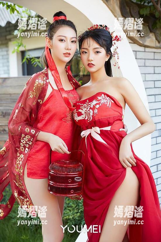 YouMi尤蜜荟-柚柚酱 YouMi尤蜜荟 - 柚柚酱的校园私拍合集:这到底是艺术,还是随便走一圈?