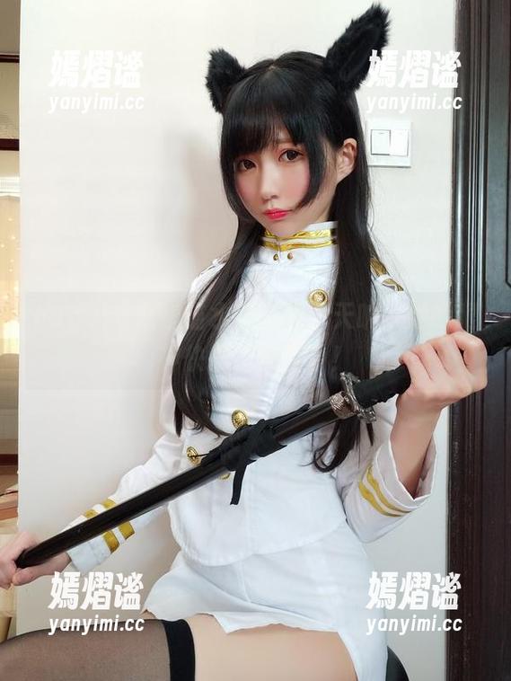 nagesa魔物喵水着套图：天呐，她的眼神快把我融化了！