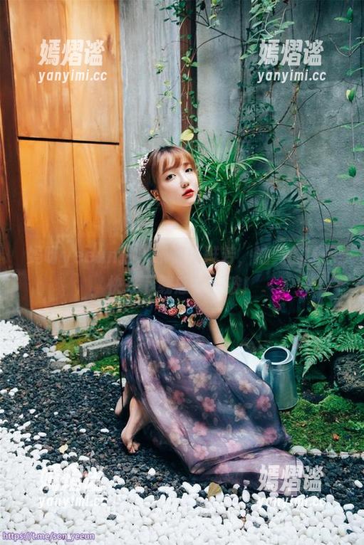 妈呀yeeun孙乐乐艳压群芳，油亮的原图快来下载感受一波！
