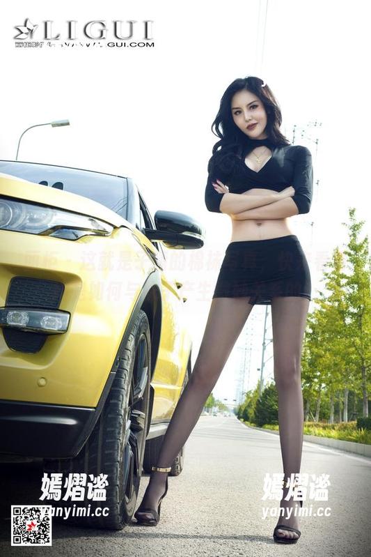 丽柜 - 这就是子晴的棉袜写真，快来看看她是如何与袜子产生微妙关系的！