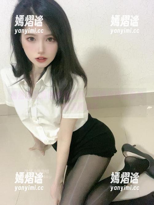 倦倦喵的黑色瞬息合集：就像咖啡的香气，缠绵而悠长