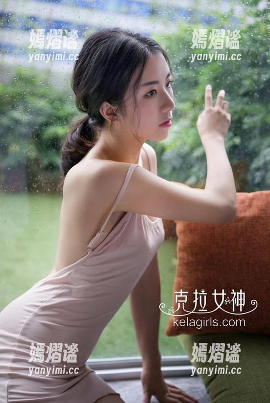克拉女神 - 看！大阳的红裙原图甜蜜到掉牙，精选的背后竟有温暖小故事！