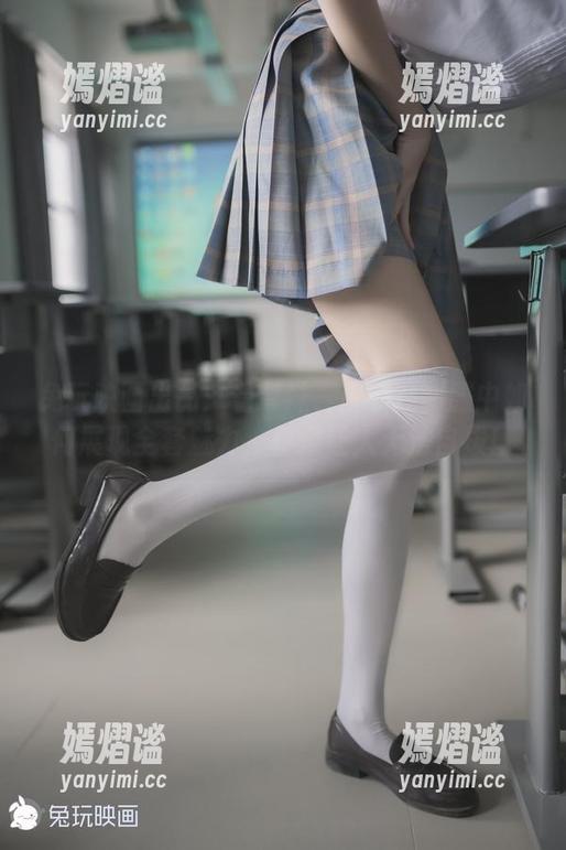 兔玩映画出品：看穹妹、麻衣在制服中如何展现全套魅力，真是让人无法自拔！