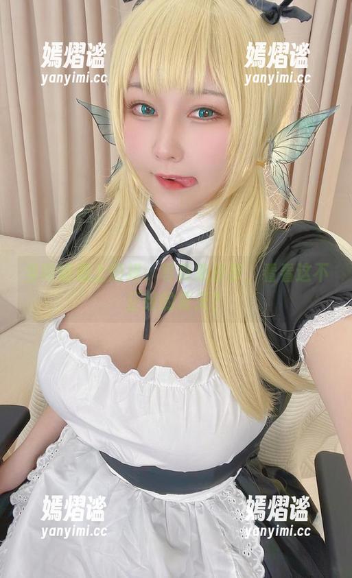 当咔喵遇上短裙：写真集分享，看看这不正经的夏天？