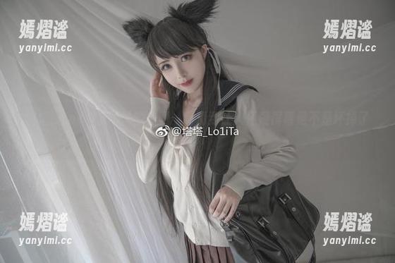 塔塔_Lo1iTa学妹的美图：高清到让人怀疑屏幕是不是坏掉了！