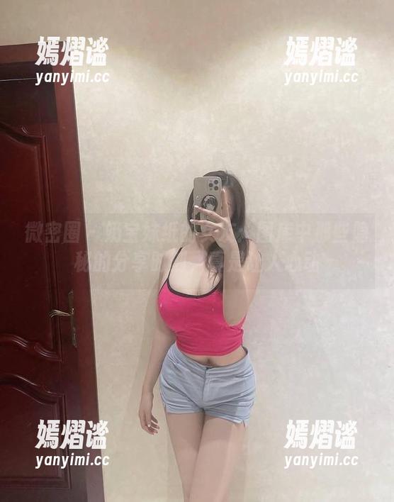 微密圈 - 奶宝妹纸的女友：图库中那些隐秘的分享时刻，真是让人心动