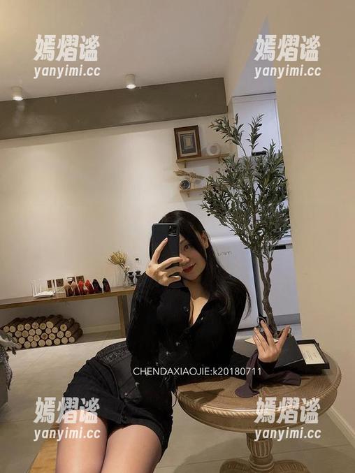 微密圈 - 一秒爱上的眼镜——宸大小姐美图合集来袭！