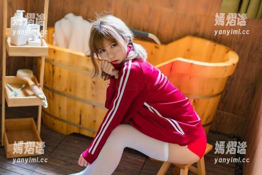 小仓千代w把裤里丝的写真拉回了cos的巅峰，值得期待！