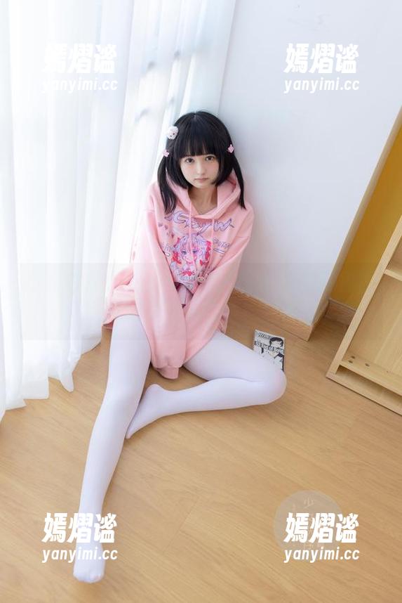 少女秩序 - 甜心千澄的私拍：迷离的原图，让人忍不住多看几眼