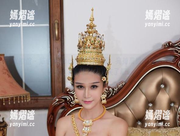 尤物馆 - 陈怡曼coco的纯白写真：宛如晨曦中的第一缕光，真的太让人迷失了吧…