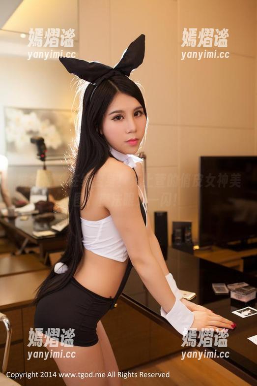 推女神 - 在线变身！杨上萱的俏皮女神美图，魔法眼光一闪！