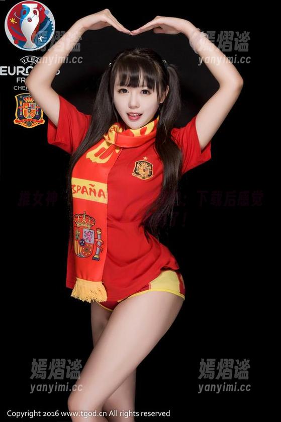 推女神 - 谭晓彤兔女郎图包：下载后感觉自己也要变身了！