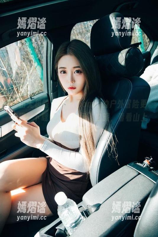 登山无极限，普美(bomi)的户外冒险更有趣！下载她的‘坎坷’之旅，看看山上的尴尬瞬间！