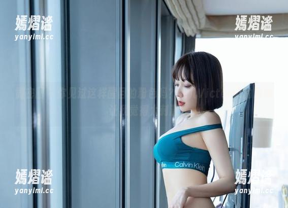 微密圈 - 你见过这样醒目的粉色吗？果儿Victoria的原图让我觉得太刺激