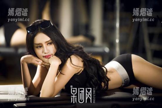 果团网 - 原图在此，萌神妹妹的全套网袜让人无法抵挡