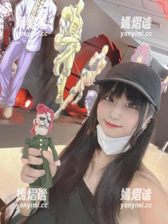 柳丸变身大咖：2021年Fantia写真分享——别问我怎么做到的！