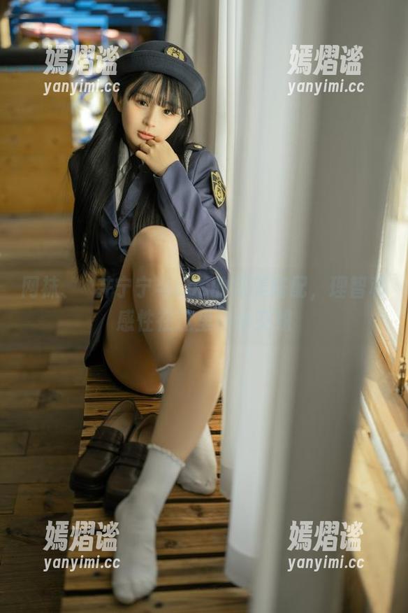 网袜、桜井宁宁与cos的完美搭配，理智和感性在这里小小交织