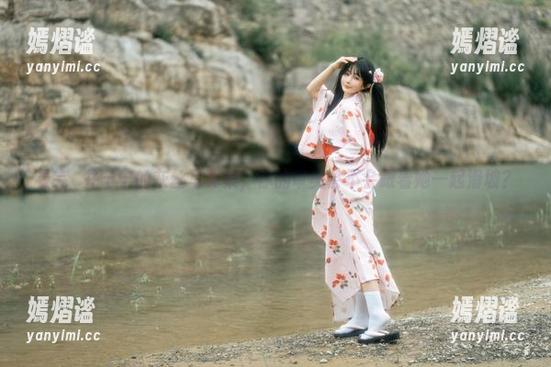 看完桜井宁宁的灰丝写真集，你的审美会不会跟着她一起滑坡？