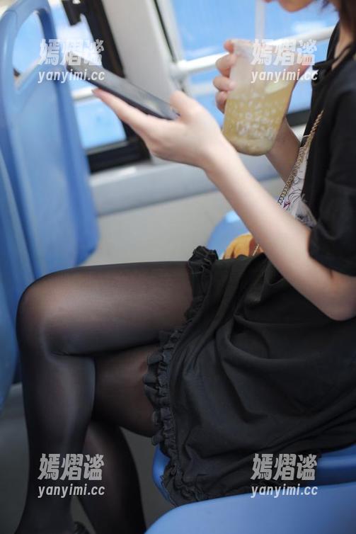 森萝财团 - 小奶糕Milky与奶牛的绝妙组合：定制作品让人欲罢不能
