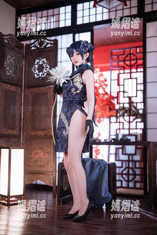 樱井宁宁的校服图包：看完这一组，真的要跟她一起上学了！