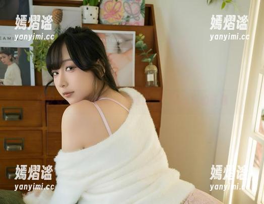 浅安安与海边的cos小插曲：一场视觉的奇遇
