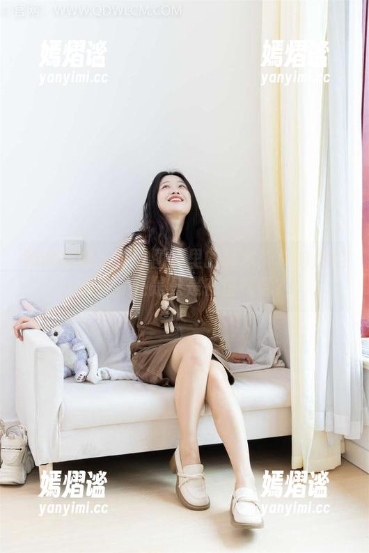 物恋传媒 - 泳衣图集里的嘉木：真的是定制的，还是只是在借气氛？