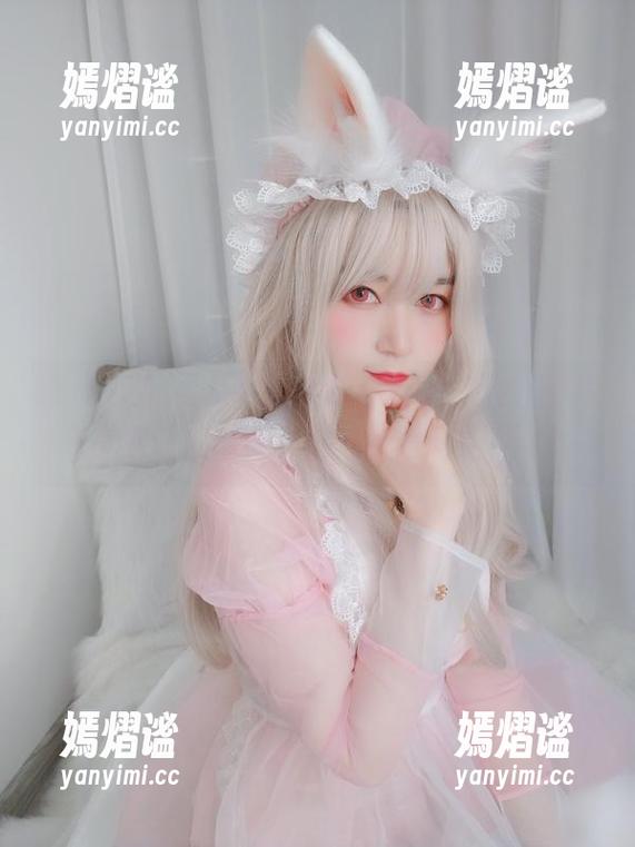 白银81的裸足作品集新鲜出炉，这些照片简直是让人惊艳的日常，推荐给你们！