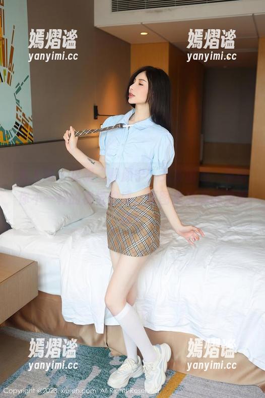 秀人网 - 这组“静颜宁”女友图包，带给你不一样的视觉快感，原图里满满都是情绪！