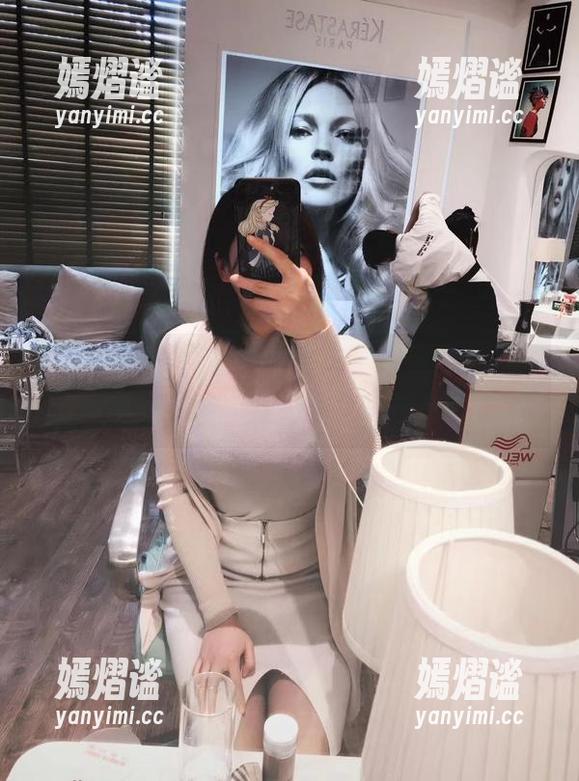 微密圈 - 套图里的童小芯，眼镜的魅力简直不科学，原图你值得拥有！
