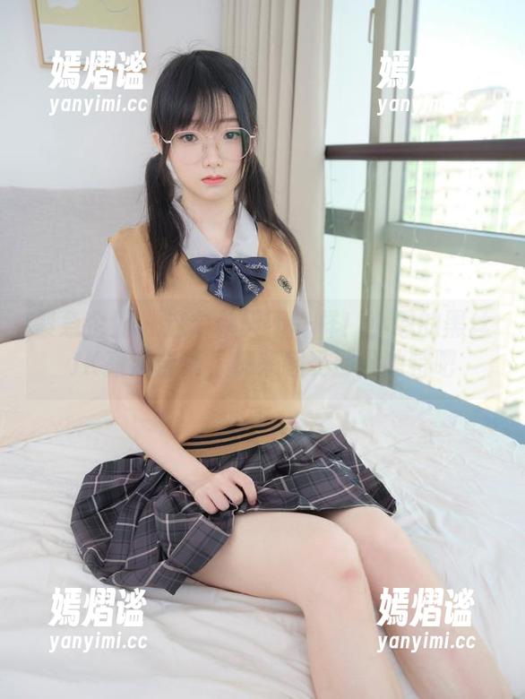 紧急企划 - 这个秋天不一样！小恩的黑丝JK高清合集，快来感受那份独特吧