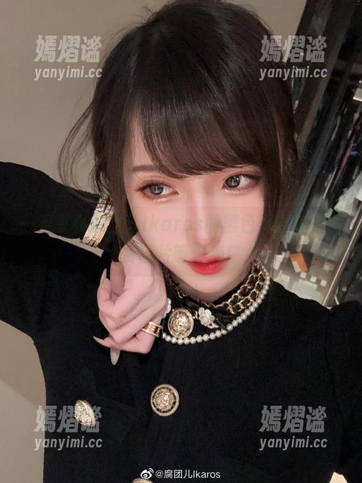一起享受腐团儿Ikaros的黑色美学吧，免费图片等你来！
