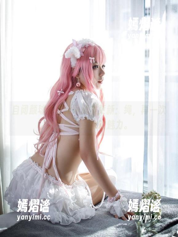 自闭颜球球最新写真集更新：绳，再一次让我感受到她的魅力。
