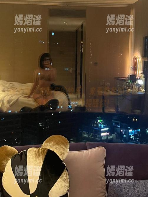 微密圈 - 定制你的快乐，来看詹詹的圣诞图集，别说我没提醒你！