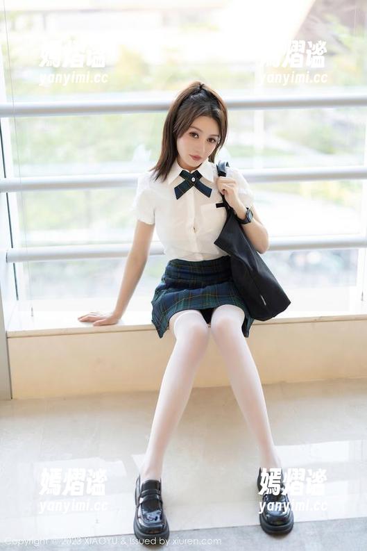 语画界 - 小心！看了徐莉芝女友的原图，可能会有变心风险！
