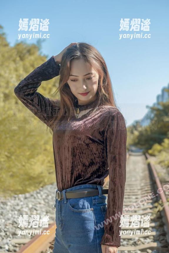 轰趴猫 - 直击心扉的曲曲透明美图合集，每一张都让我想探索更多，真是有点小刺激。