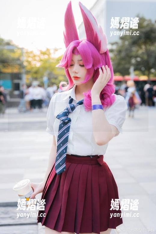 停云飘过，阿九从不咕咕的写真图集里躲着云朵的梦想