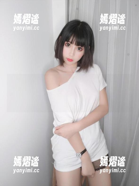 “与众不同的定制：蕾姆睡衣下的雯粥粥i图片”——这感觉，似乎像是时光偷偷溜走。