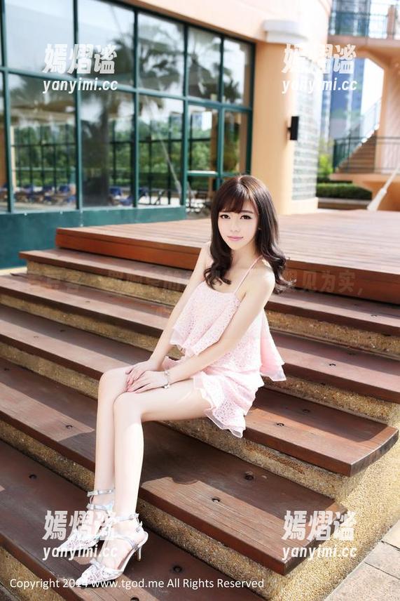 青豆客-罗婉莹 青豆客 - 罗婉莹的美脚作品:眼见为实,心动更实!