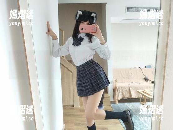 想看看魔女喵的花式施法？魔物喵nigisa女巫COS高清图库，绝不让你失望！
