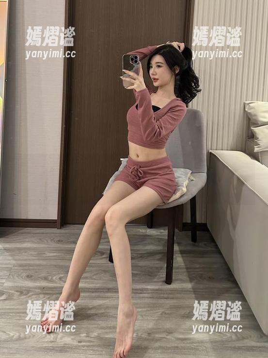 微密圈 - 在我心中，黎允熙baby的定制图片就是最完美的男友视角